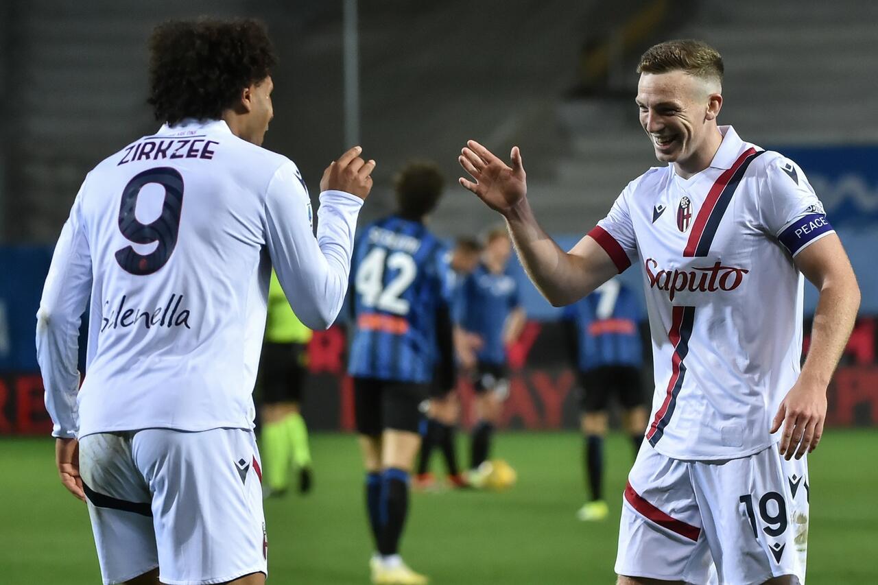 Joshua Zirkzee e Lewis Ferguson