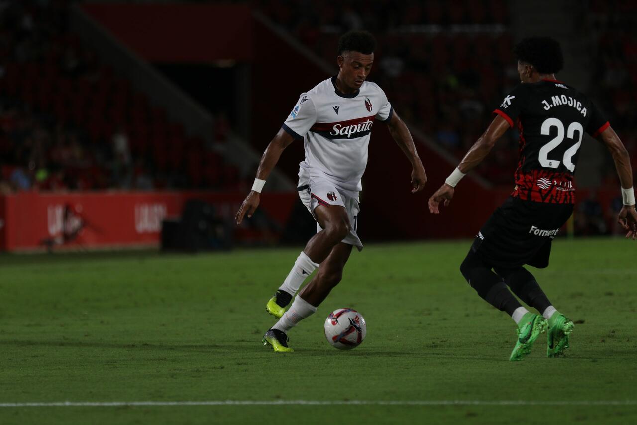 Dan Ndoye e Johan Mojica